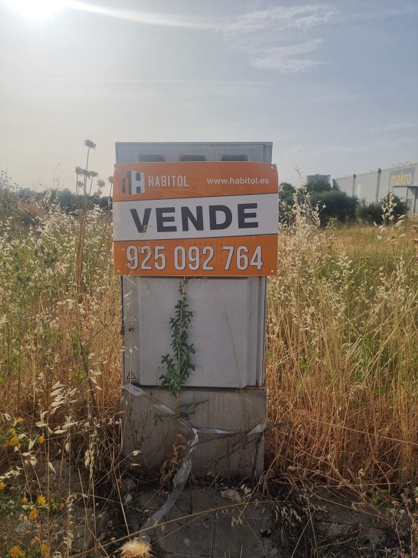 terreno en venta en olias del rey